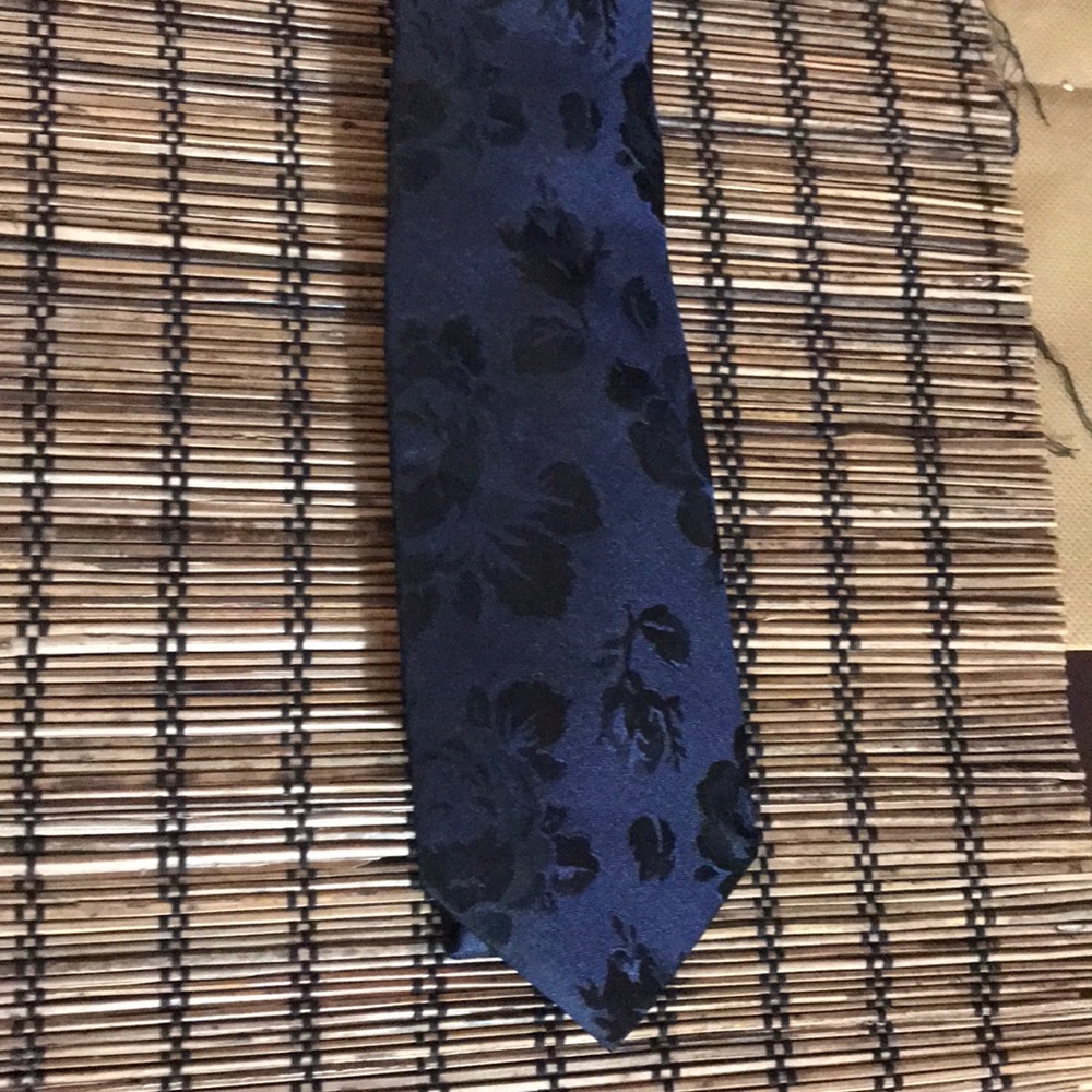 NWT Express Tie.